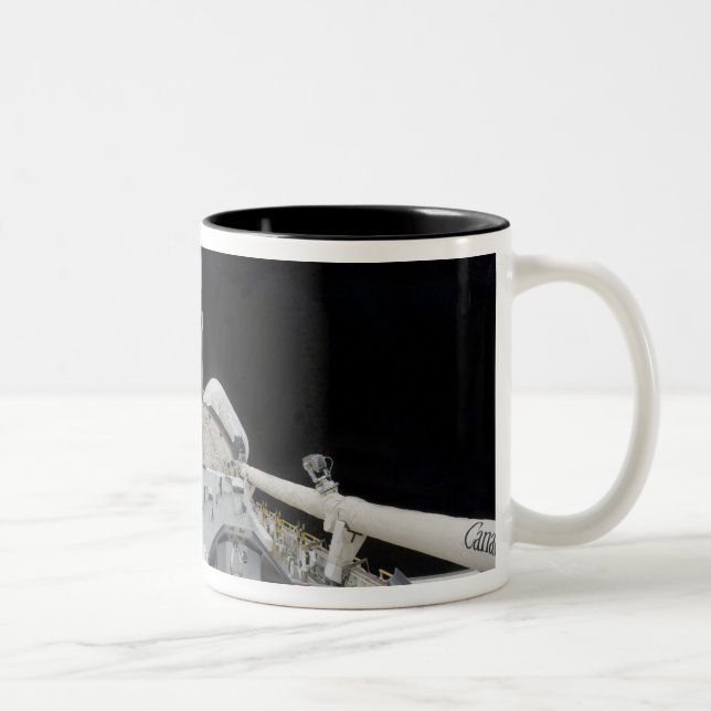 Eine teilweise Sicht auf den Space Shuttle Zweifarbige Tasse (Rechts)