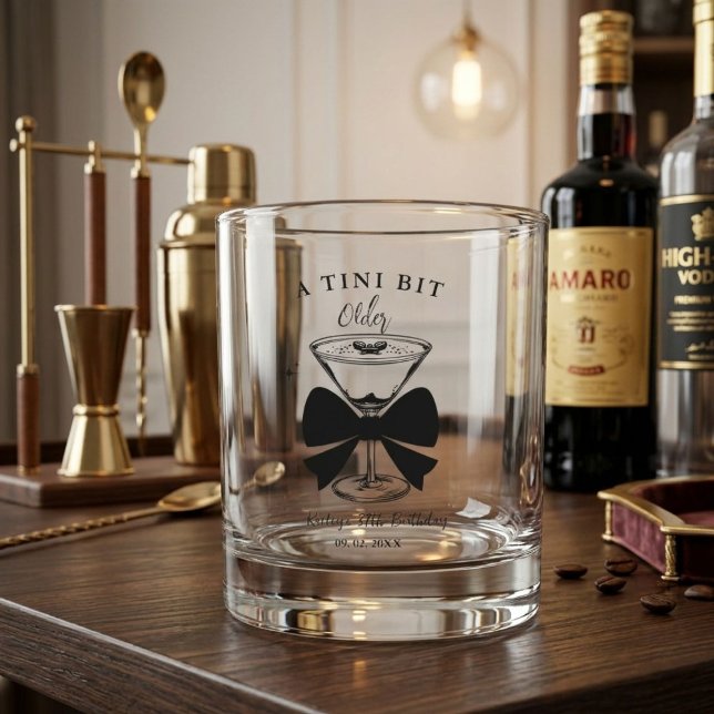 Eine tini Bit Older Martini Geburtstagsparty Whiskyglas (Von Creator hochgeladen)