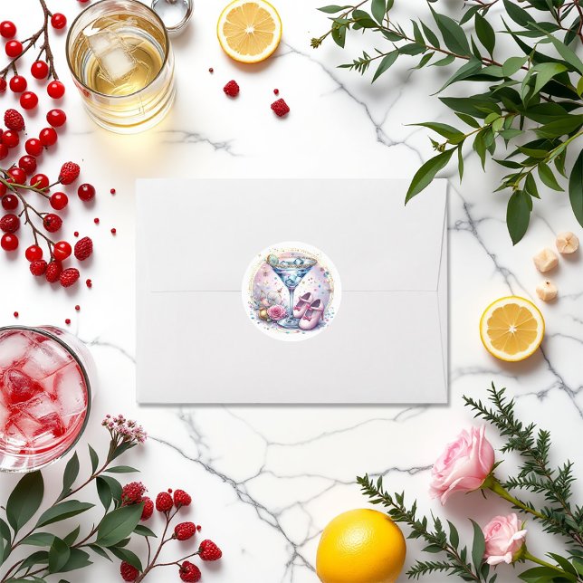 Eine Tini-Dusche ist unterwegs Runder Aufkleber ("I Did It!" Fiesta Graduation Party Envelope)