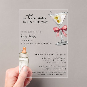 Eine Tini One ist auf dem Weg Pink Martini Baby Sh Acryleinladungen