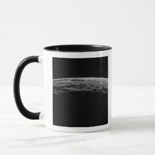 Eine unwirkliche Landschaft von Saturns Mond Tasse