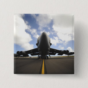 Eine US-Crew zur Aufrechterhaltung der Luftwaffe Button