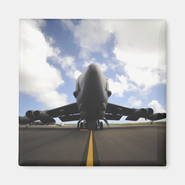 Eine US-Crew zur Aufrechterhaltung der Luftwaffe Magnet (Vorne)