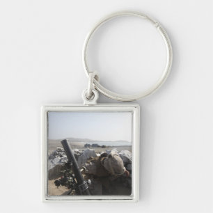 Eine US-Marine feuert einen Mörtel in Salinas, Per Schlüsselanhänger