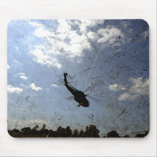 Eine US-Marine HH-60 Seahawk Mousepad