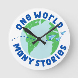 Eine Welt mit vielen Geschichten Runde Wanduhr