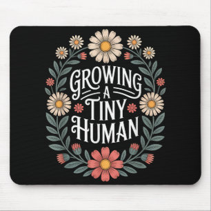 Eine winzige Announc der menschlichen Junge Mutter Mousepad