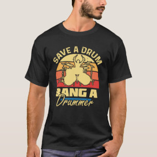 Einen Drum-Bang als Drummer-Grafik für Männer gere T-Shirt