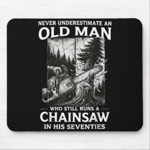 Einen Mann unterschätzen, der Chaigovernment leite Mousepad