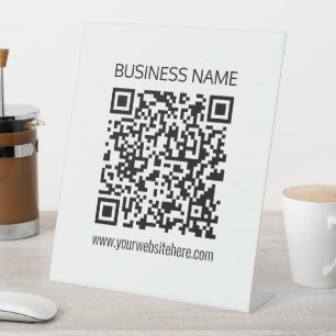 Einen QR-Code für Unternehmen sofort erstellen und Sockelschild
