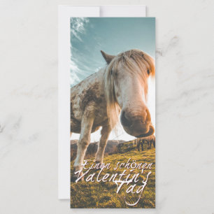 Einen schönen Valentinstag mit schauendem Pferd