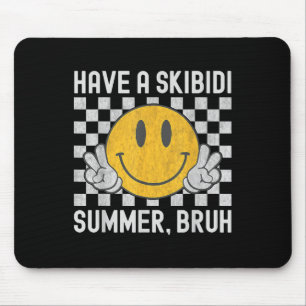 Einen Skibidi Sommer Bruh Lehrer am letzten Tag vo Mousepad