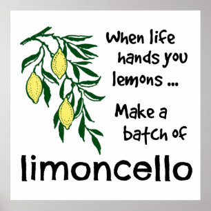 Einen Stapel Limoncello Lemon Lemon Likör erstelle Poster