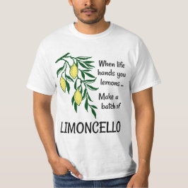 Einen Stapel Limoncello Lemon Lemon Likör erstelle T-Shirt