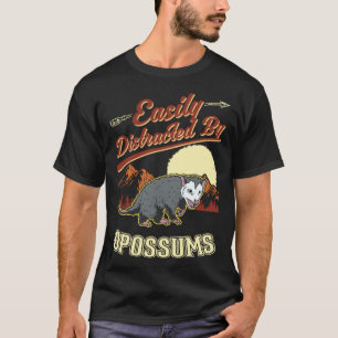 Einfach abgelenkt durch Opossums Müll Katze Possum T-Shirt