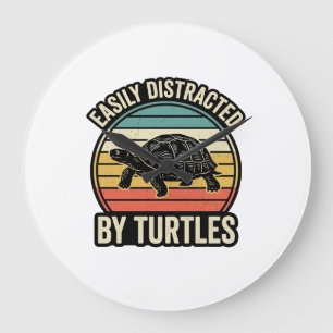 Einfach abgelenkt von Schildkröten Vintage Grafik- Große Wanduhr