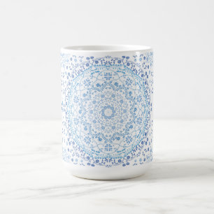Einfach blau und weiß elegant, floral Mandala Kaffeetasse