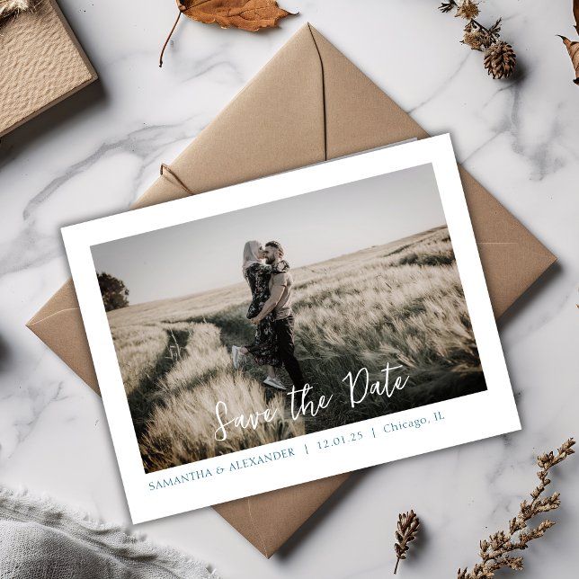 Einfach Boho Rette unsere Date Blue Foto Postkarte (Simple elegant Modern Blue Save The Date Postcard Invitation)