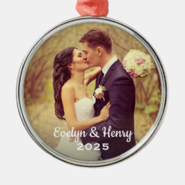 Einfach Elegant Wedding Foto White Script Monogram Ornament Aus Metall