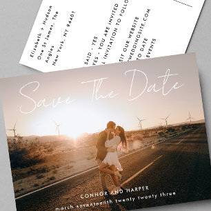 Einfach eleganter Foto Weißer Text Save the Date Ankündigungspostkarte
