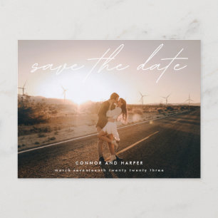 Einfach elegantes Foto Weißer Text Save the Date A Ankündigungspostkarte