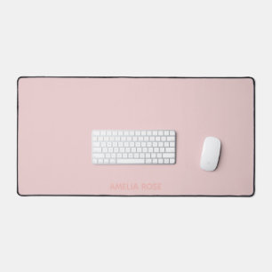 Einfach personalisiertes Quartz-Rosa auf Rosa Schreibtischunterlage
