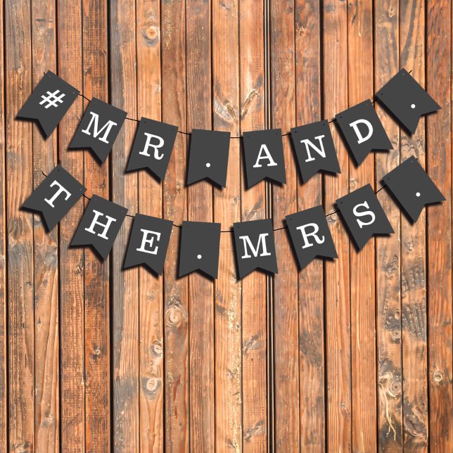 Einfach Schwarz und Weiß Mr. and The Mrs Wedding Wimpelkette (Add your own wedding hashtag to these black and white bunting flags)