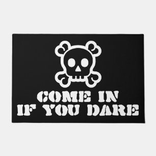 Einfach Symbole - SKULL & BONES + Ihre Ideen Fußmatte