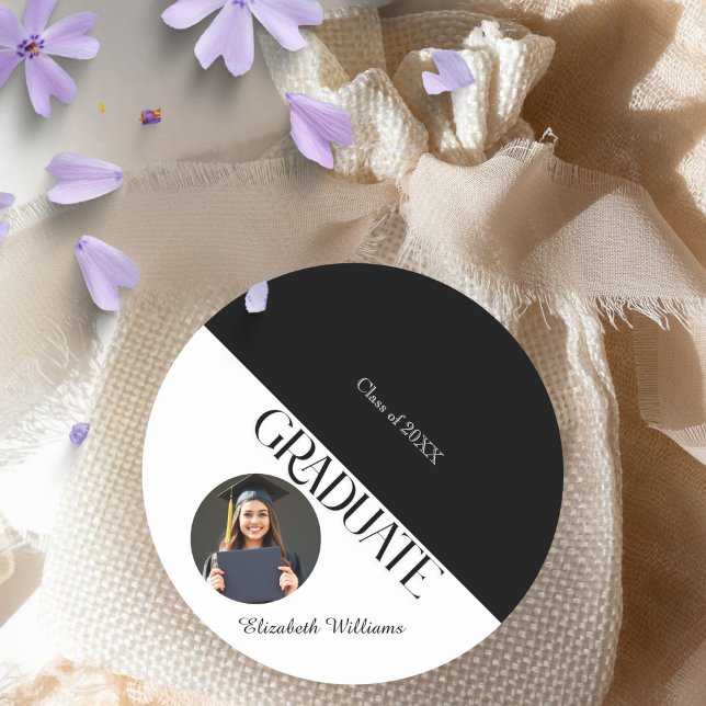 Einfache Abschluss Schwarz/Weiß Runder Aufkleber (Von Creator hochgeladen)