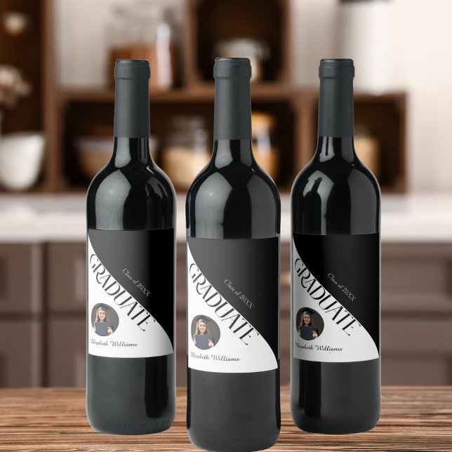 Einfache Abschluss Schwarz/Weiß Weinetikett (Von Creator hochgeladen)
