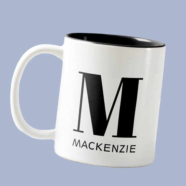 Einfache Anfangsbezeichnung für Monogramm Zweifarbige Tasse (Monogram initial name personalized simple modern typography mug)