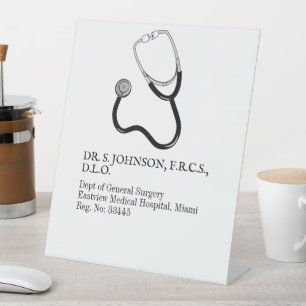 Einfache Black & White-General-Surgen-Doktoranschr Sockelschild