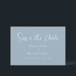 Einfache Blue & White Script Hochzeit Sichern Sie  Save The Date<br><div class="desc">Einfach und modern weiß auf blauem Hintergrund Hochzeit "Save the Date". Ideal für jede Hochzeit zu jeder Jahreszeit.</div>