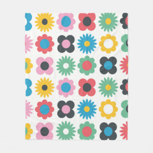 Einfache Blume nahtloses Musterdesign. Skandinavie Fleecedecke