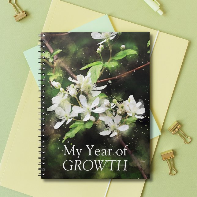 Einfache Blume Wasserfarbe Notizblock (Journal with beautiful white flowers on a vibrant green background and the words "My Year of Growth")