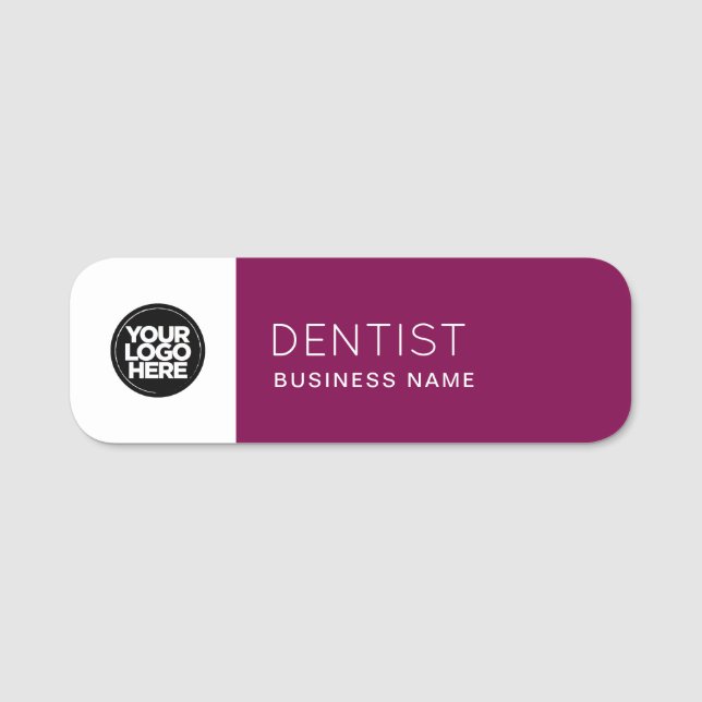 Einfache Button Name Tag oder Magnetic mit Logo (Vorderseite)