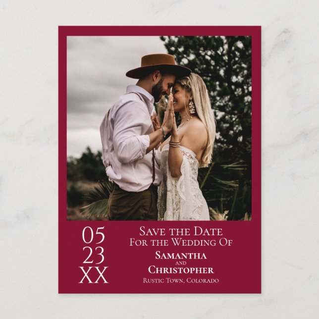 Einfache Cranberry Red Wedding Save the Date Foto Postkarte (Vorderseite)