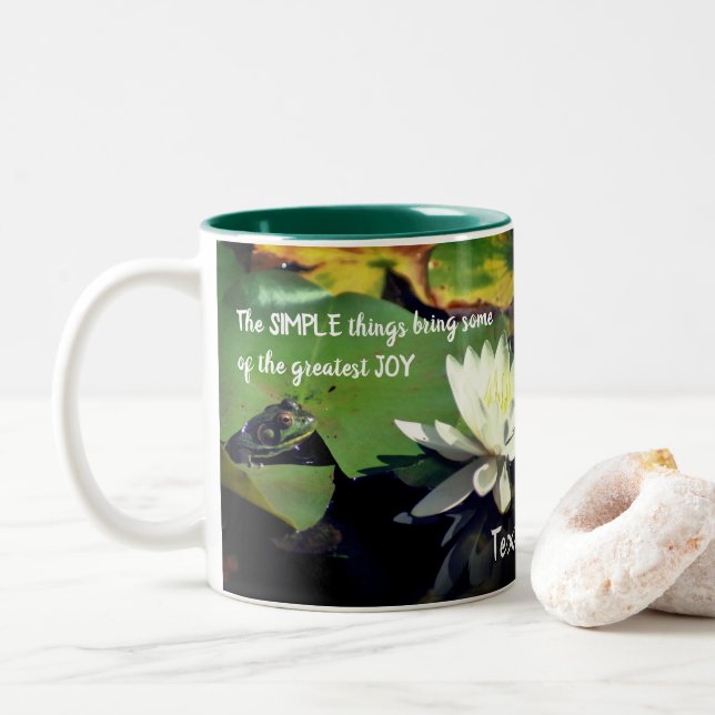 Einfache Dinge Frog inspirierendes Zitat Zweifarbige Tasse (Mit Donut)