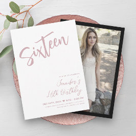 Einfache Elegant White Blush Sweet 16 Script Einladung