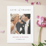 Einfache Elegante Burgundy Foto Wedding Dankeskarte<br><div class="desc">Dieses schlichte, individuelle Foto Hochzeitsgeschenk dank der Kartenvorlage verfügt über ein elegantes, minimalistisches, modernes Design. Die Standardform ist ein normaler, scharfer Winkel, aber auch abgerundete Ecken funktionieren wunderbar mit diesem Design. Versuchen Sie also, beide Aussehen zu haben und zu sehen, welche Ecke Sie ergreift! Die Vorderseite zeigt Ihr Lieblings-Foto, Vornamen...</div>