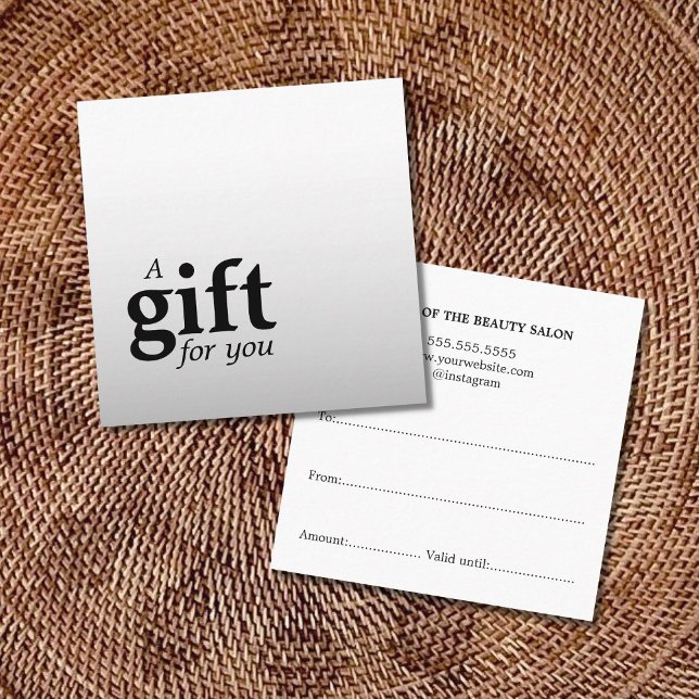 Einfache Elegante Imitate Silberes Schönheitssalon Quadratische Visitenkarte (Von Creator hochgeladen)