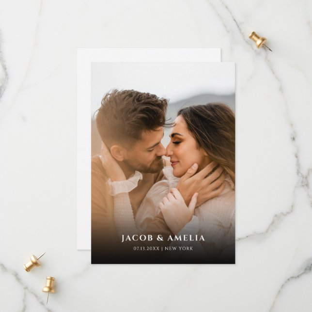 Einfache, elegante Minimalistische Foto Hochzeit Save The Date (Vorderseite/Rückseite Beispiel)