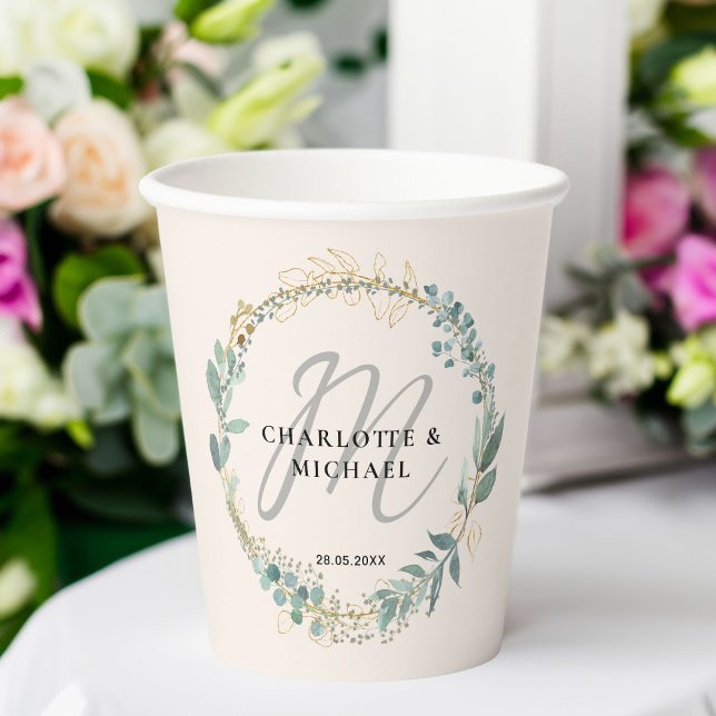 Einfache, elegante, Monogramm, Eukalyptus-Hochzeit Pappbecher (Simple, elegant, monogram, eucalyptus wedding paper cups with your monogram, names and date.)