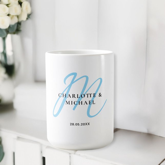 Einfache, elegante, monogramm Hochzeit Kaffeetasse (Simple, elegant, monogram wedding coffee mug.)