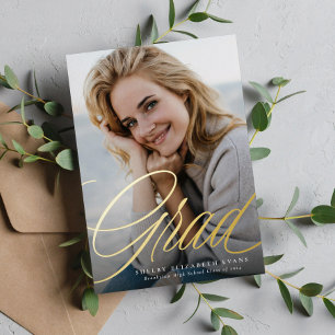 Einfache, elegante Script grad ein Foto Abschluss Folieneinladung