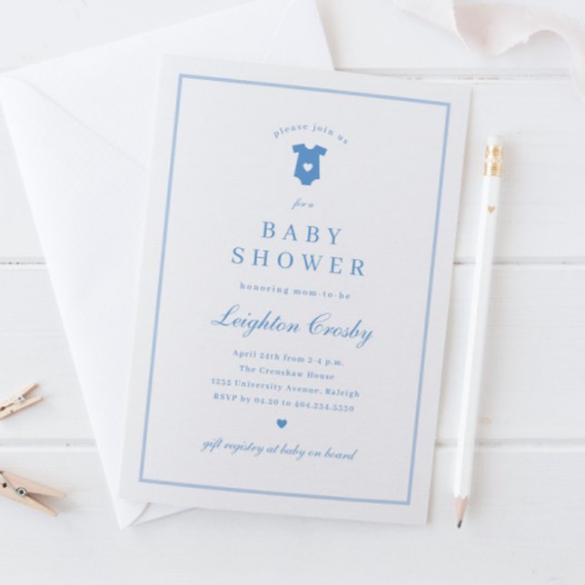 Einfache elegante Typografie Blue Baby Shower Einladung (Simple Classic Typography Blue Baby Shower Invitation.)