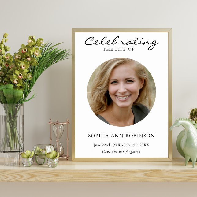 Einfache Feier zur Beerdigung des Fotos Poster (Von Creator hochgeladen)