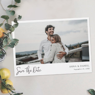 Einfache Foto Save the Date Card mit modernem Scri