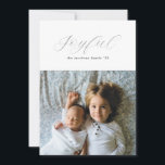 Einfache Gildenfolien Joyful-Script Feiertagskarte<br><div class="desc">Dieses minimalistische Design hat nur ein wenig mehr Funkeln aus Imitat-Folie Beschriftung. Der Folienbacker für Imitate kann auch durch ein anderes Foto der Familie ersetzt werden.</div>