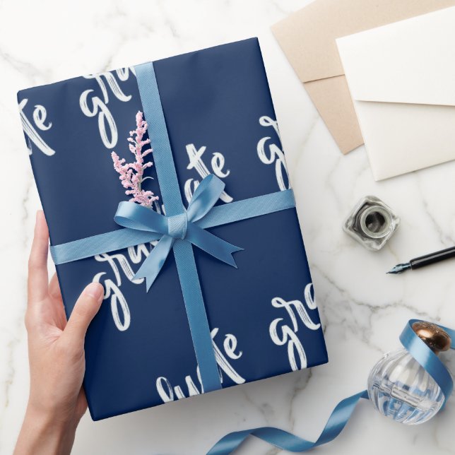 Einfache Graduate Blue and White Graduation Party Geschenkpapier (Schenken)